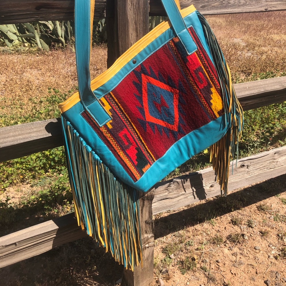 💥HP Leather & Navajo Aztec Wool Purse Long Fringe - Picture 2 of 8